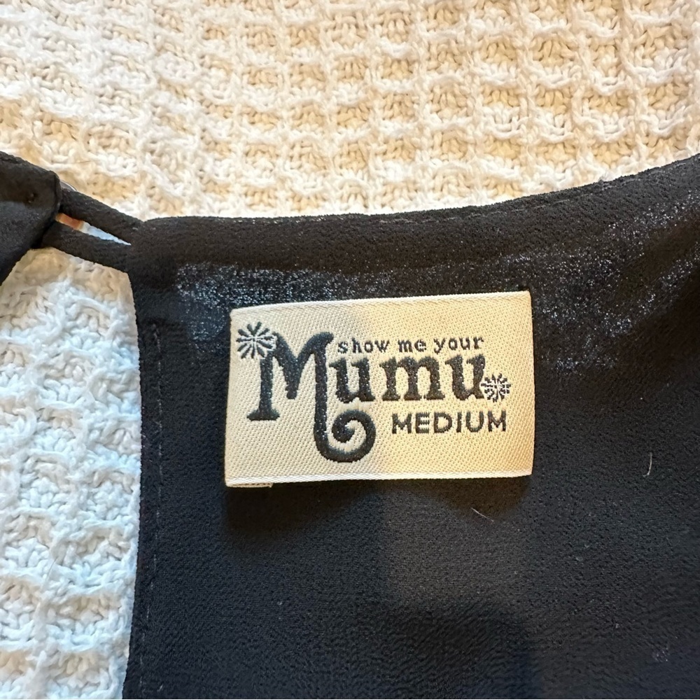 Show Me Your Mumu Black V-Neck Dress size medium flowy bell sleeves waist tie - Picture 3 of 6